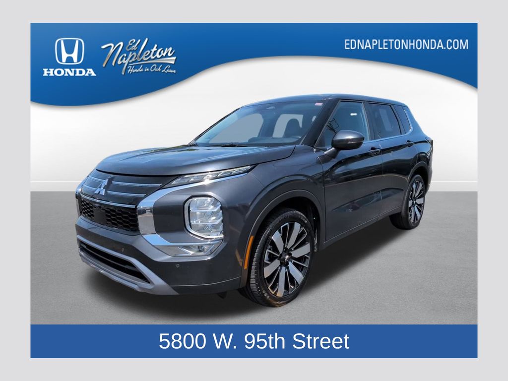 Moonstone Gray Metallic 2025 Mitsubishi Outlander SE FWD SUV / Crossover Front-Wheel Drive Continuously Variable Transmission