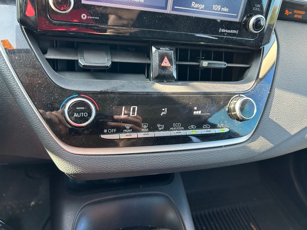 Thumbnail: 2022 Toyota Corolla - 25