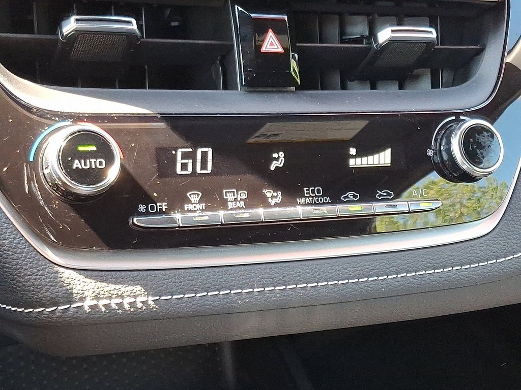 Thumbnail: 2022 Toyota Corolla - 15