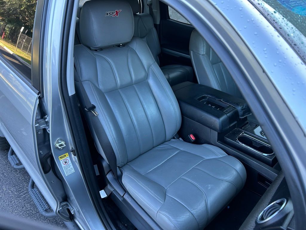 Thumbnail: 2016 Toyota Tundra - 14