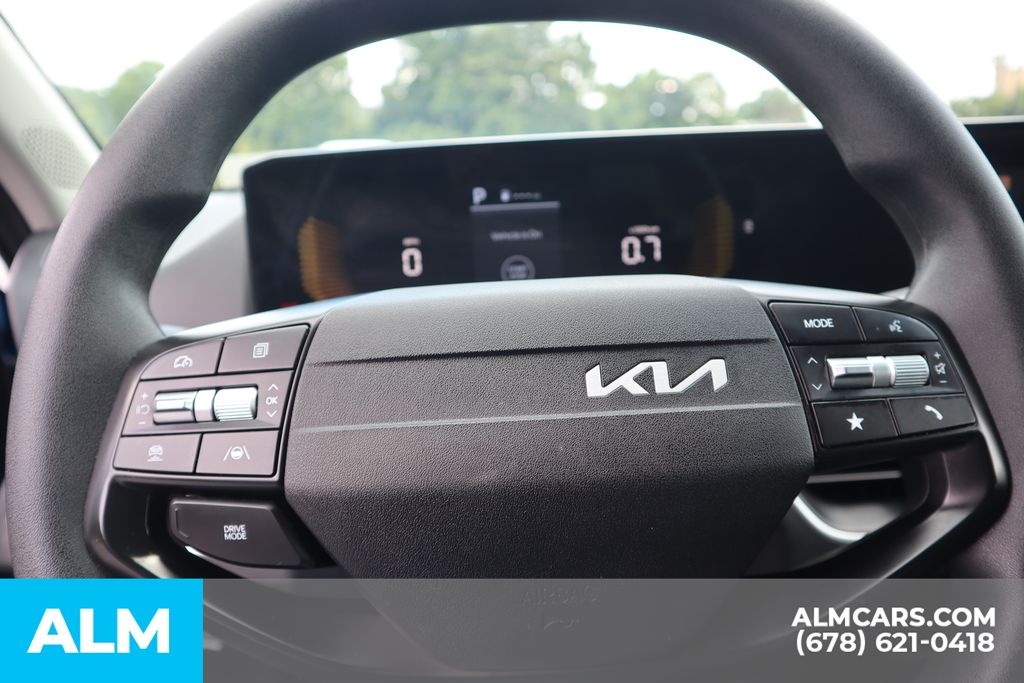 Used 2025 Blue Kia LXS image 29