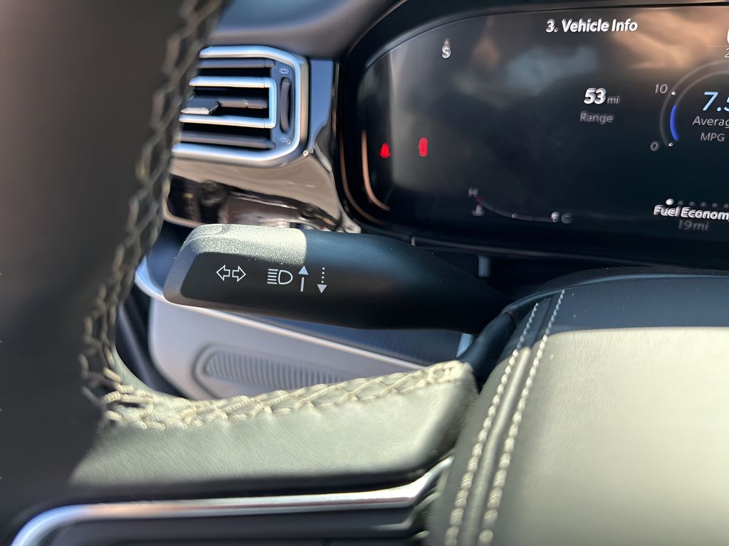 New 2026 Silver Jeep Summit image 32