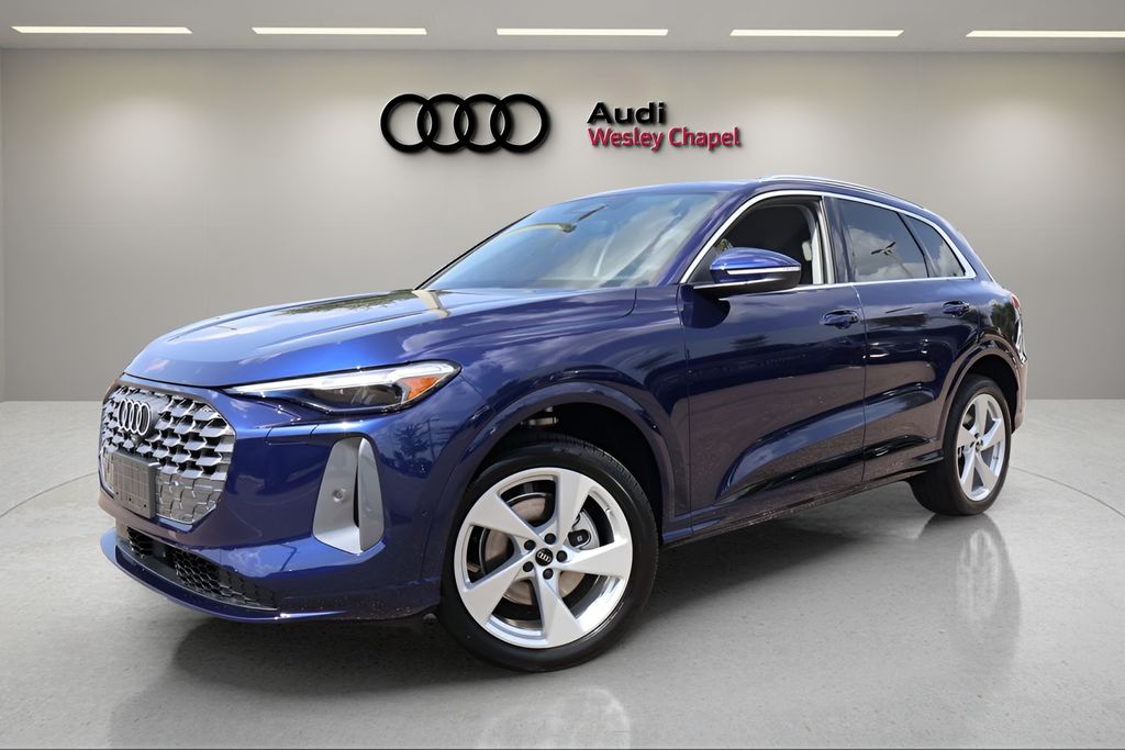 Navarra Blue Metallic 2026 Audi Q5 SUV / Crossover All-Wheel Drive 7-Speed Automatic