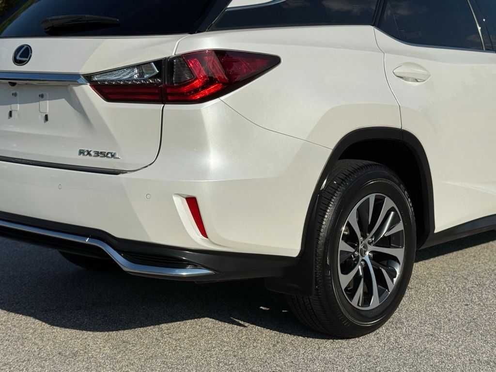 2022 Lexus RX 350L photo 13