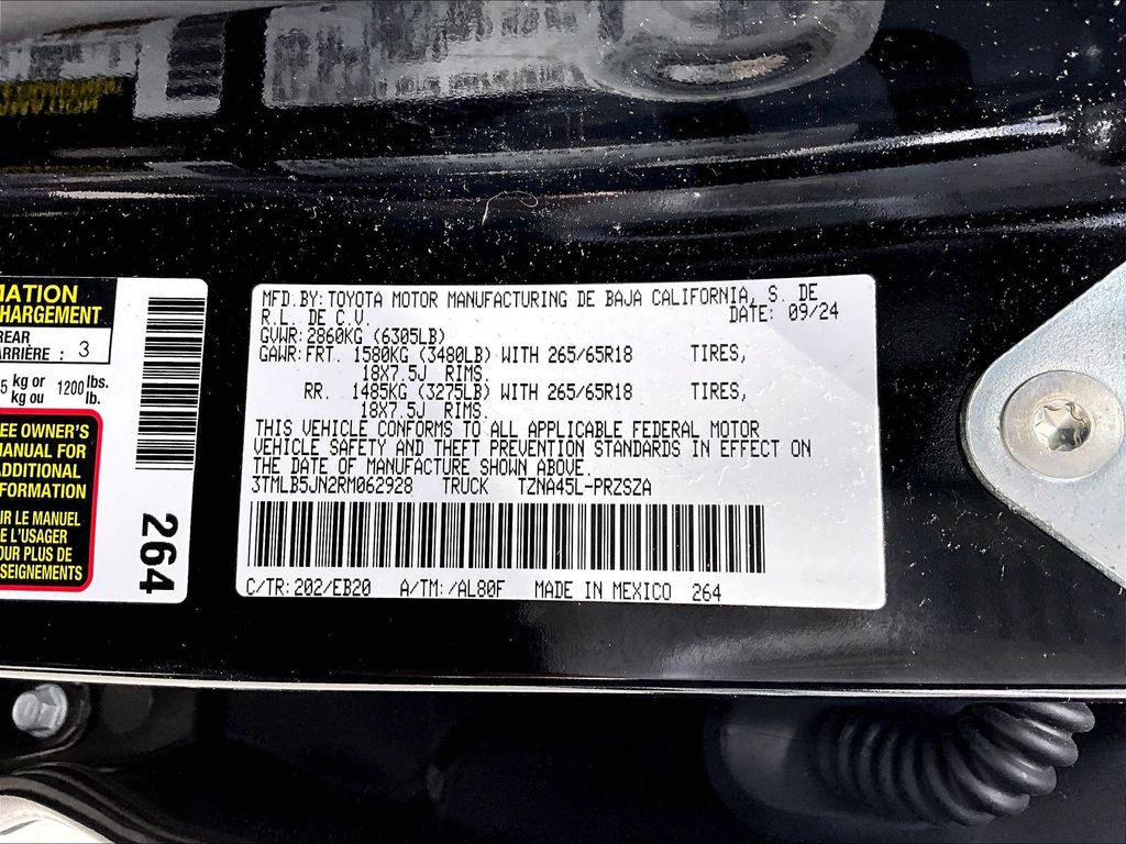 2024 Toyota Tacoma — photo 35