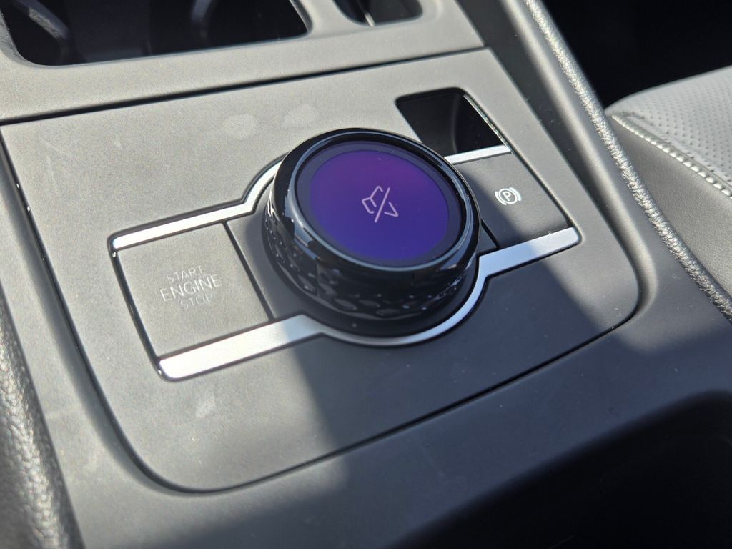 2025 Volkswagen Tiguan - $29,900