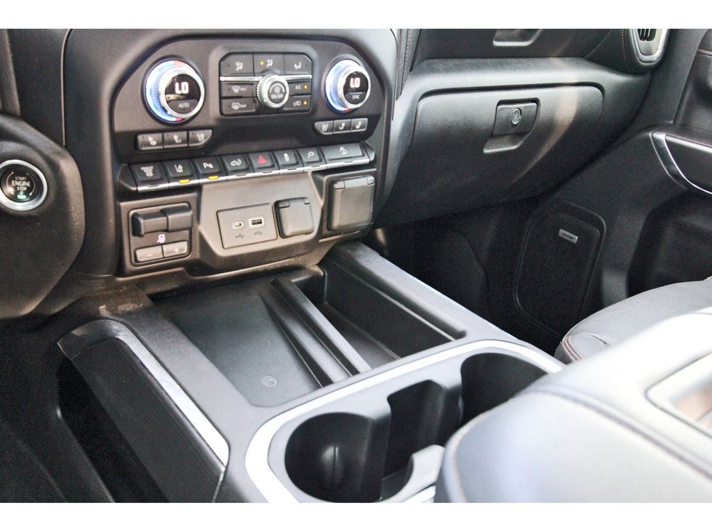 2021 GMC Sierra 2500HD AT4 White at River Oaks CDJR