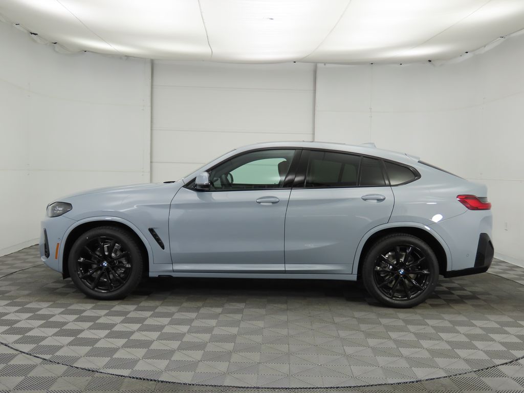 2025 BMW X4 xDrive30i 8