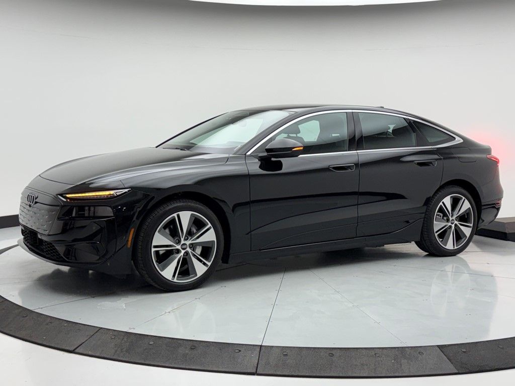 Thumbnail: 2025 Audi e-tron S - 6