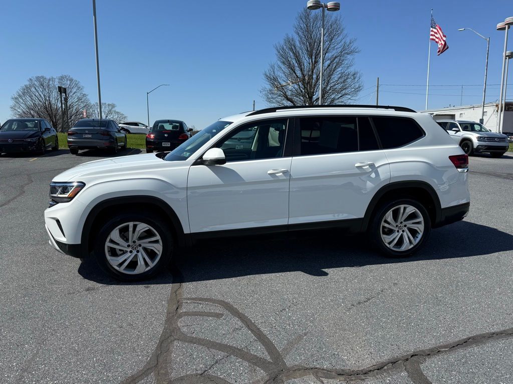 2022 Volkswagen Atlas 3.6L V6 SE w/Technology - 10