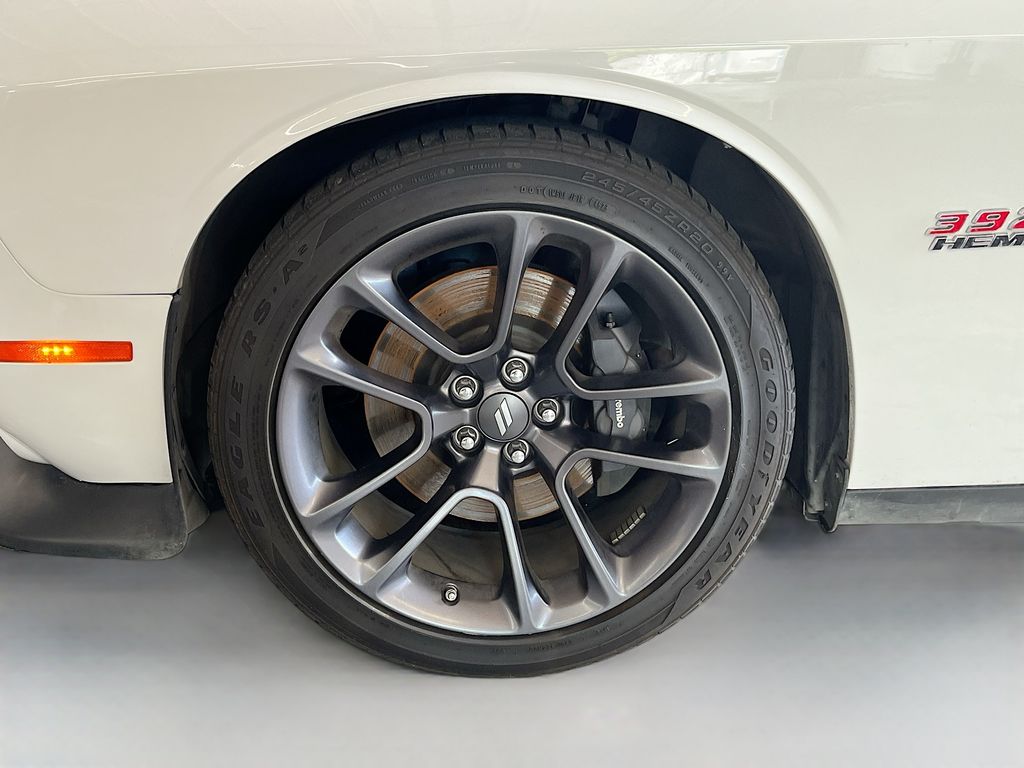 Used 2023 White Dodge R/T Scat Pack image 31