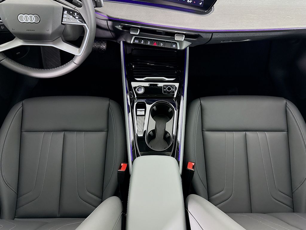 Thumbnail: 2026 Audi Q3 - 18