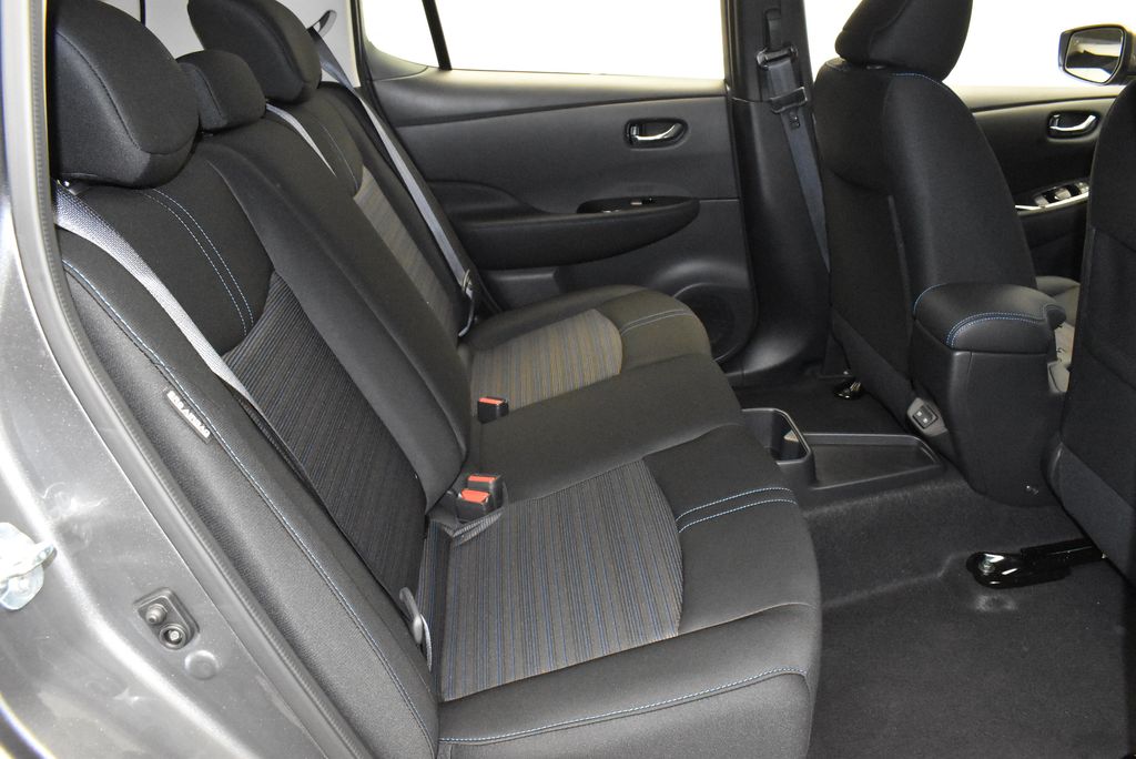 Thumbnail: 2024 Nissan Leaf - 32