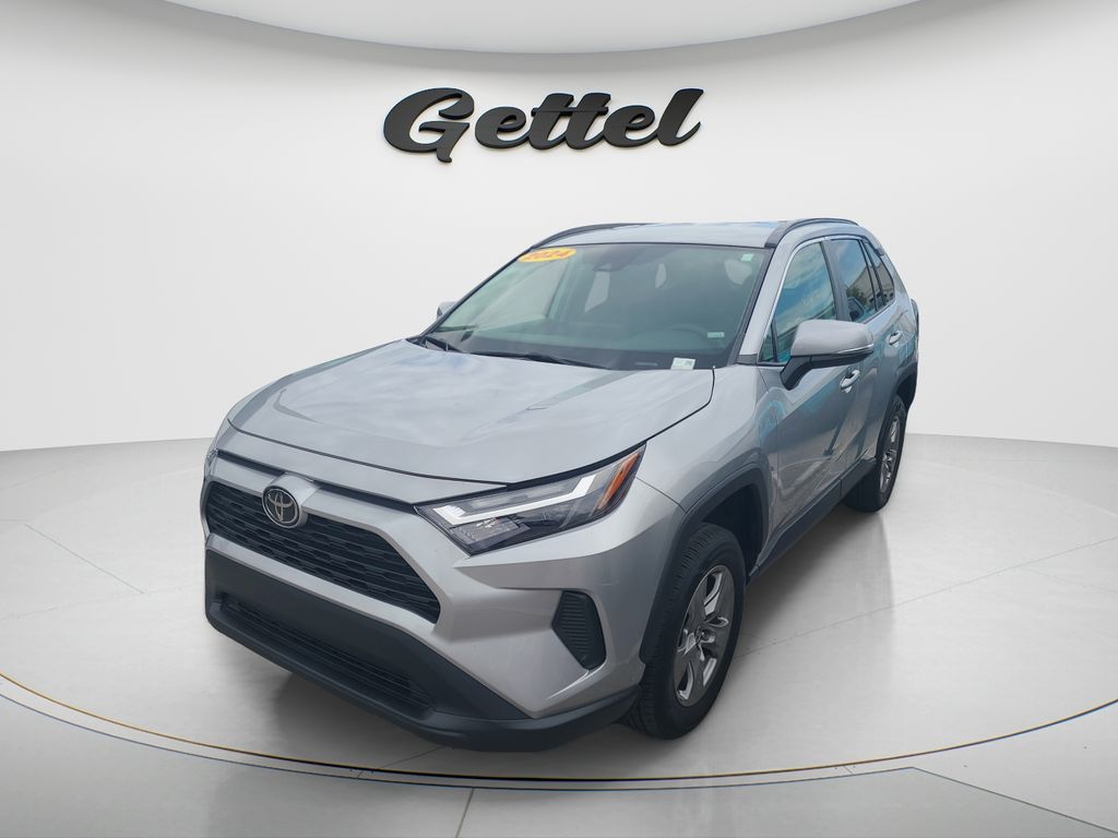 2024 Toyota RAV4 XLE