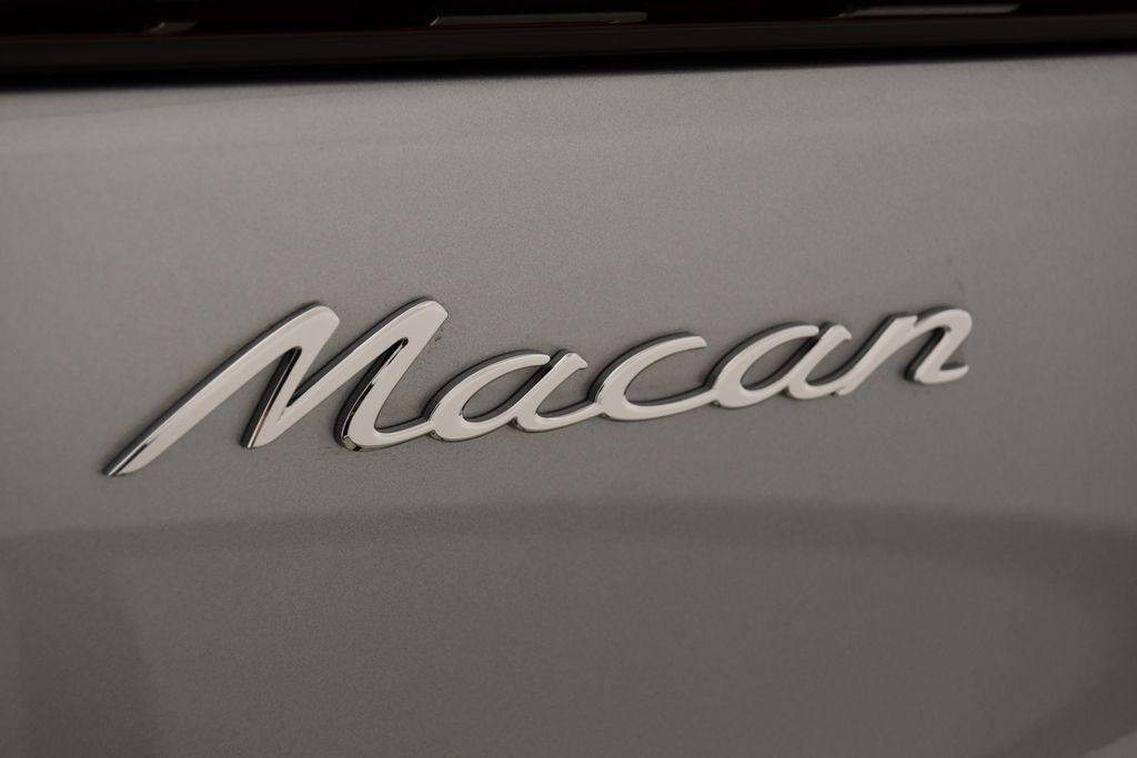 2024 Porsche Macan  9