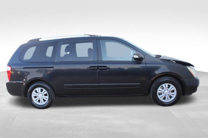 Used Car 2012 Kia Sedona  Lx For Sale Under $10,000 In Georgetown, Texas