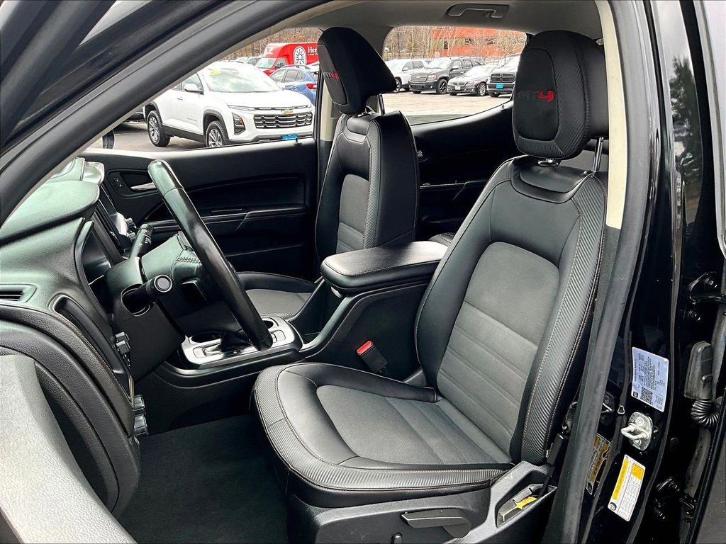 2022 GMC Canyon — photo 10