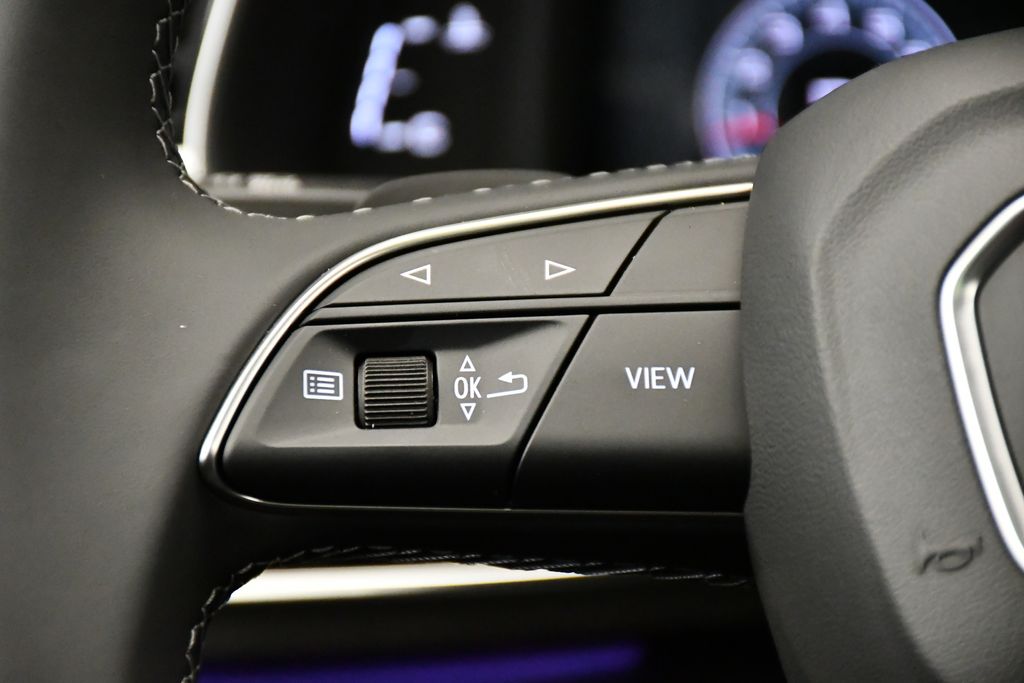 Thumbnail: 2026 Audi Q7 - 23