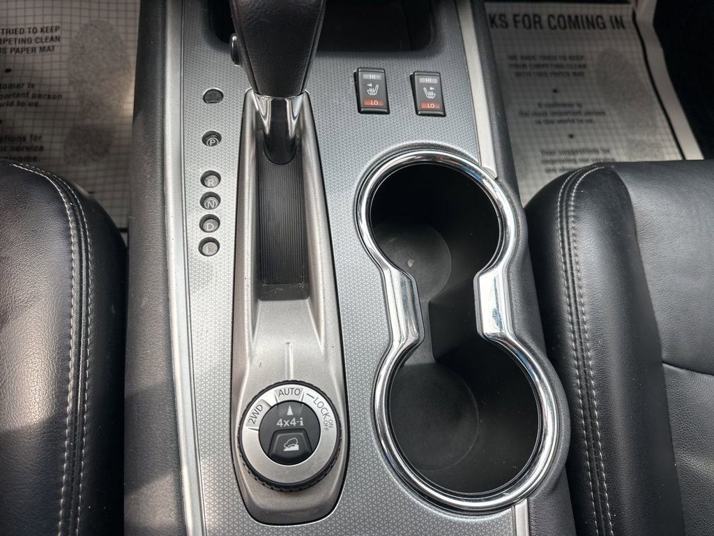 2020 Brilliant Silver Metallic Nissan Pathfinder SL 4X4 SUV