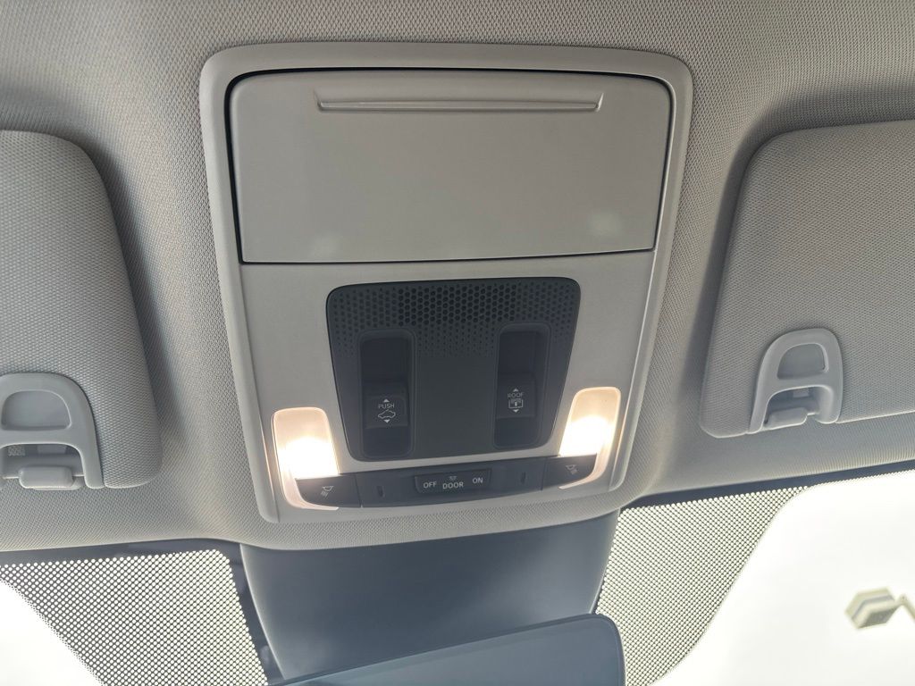 Used 2025 Honda Pilot SUV