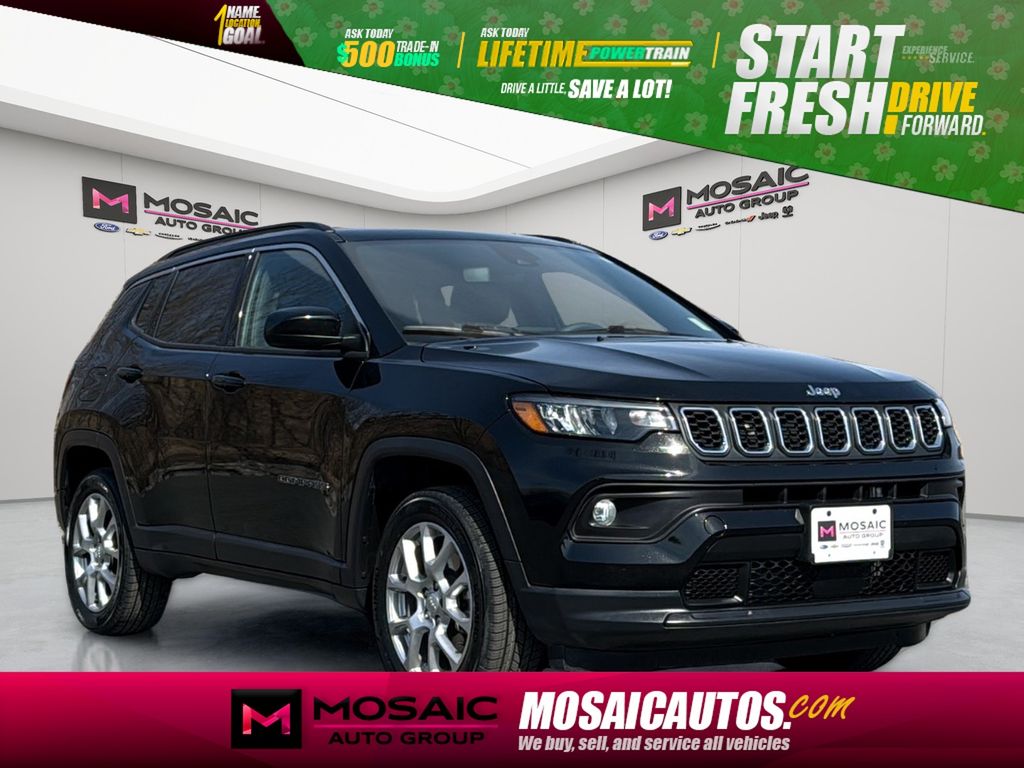 Used 2024 Jeep Compass Latitude Lux SUVs