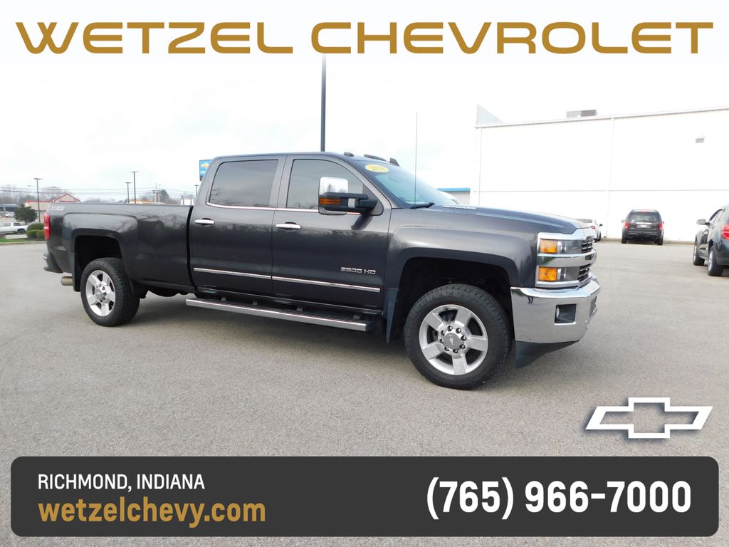 Gray (Tungsten Metallic) 2016 Chevrolet Silverado 2500HD LTZ Crew Cab 4WD Pickup Truck Four-Wheel Drive 6-Speed Automatic