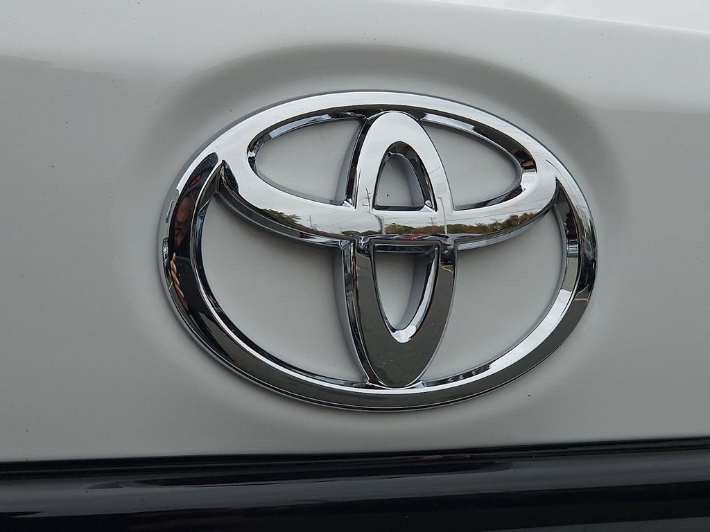 Thumbnail: 2026 Toyota Corolla - 19