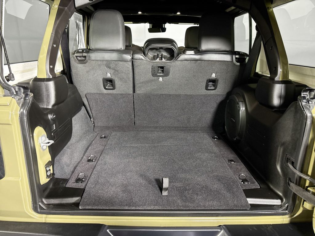 2025 Jeep Wrangler Rubicon 392