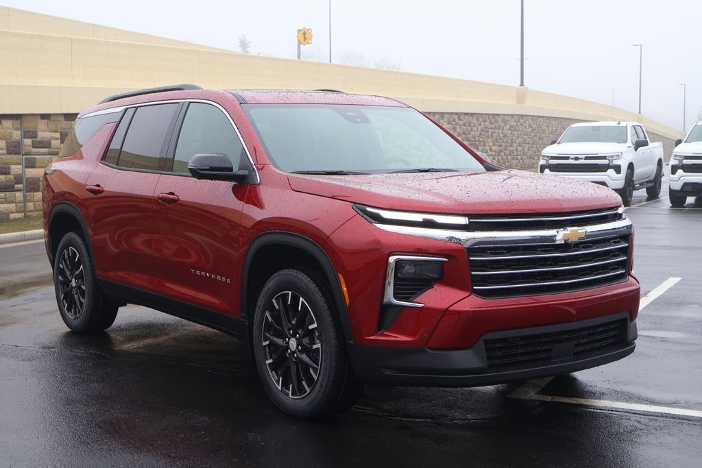 Thumbnail: 2026 Chevrolet Traverse - 10