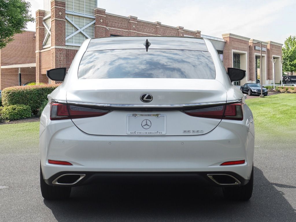 Thumbnail: 2019 Lexus ES - 5