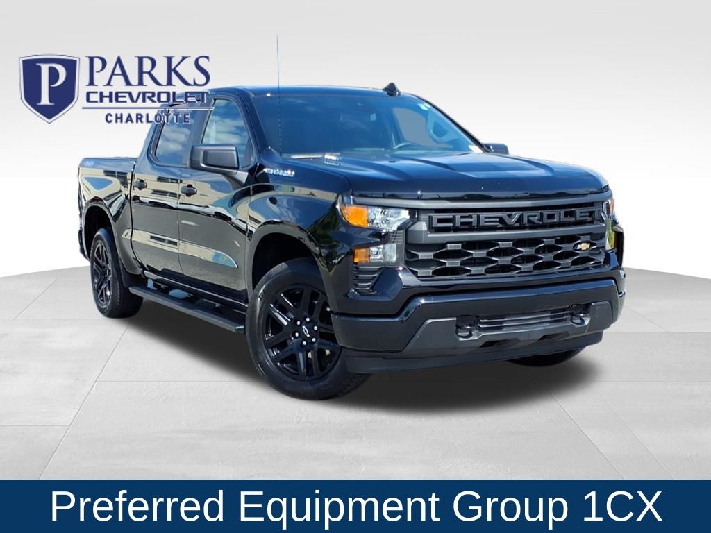 Black 2025 Chevrolet Silverado 1500 Custom Crew Cab 4WD Pickup Truck Four-Wheel Drive 8-Speed Automatic