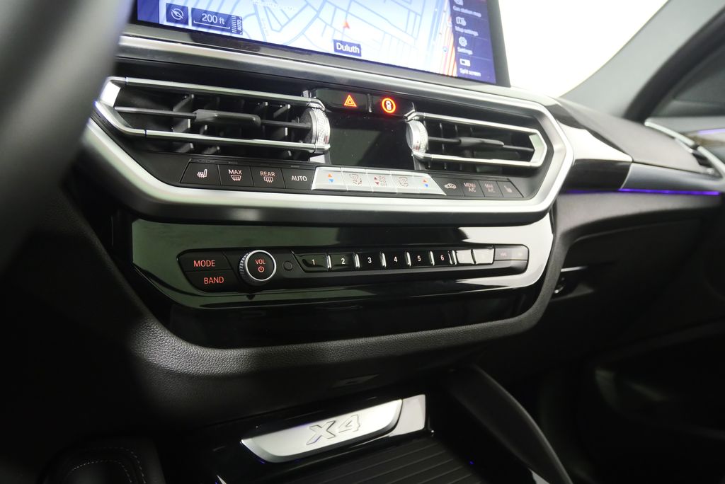 Thumbnail: 2024 BMW X4 - 22