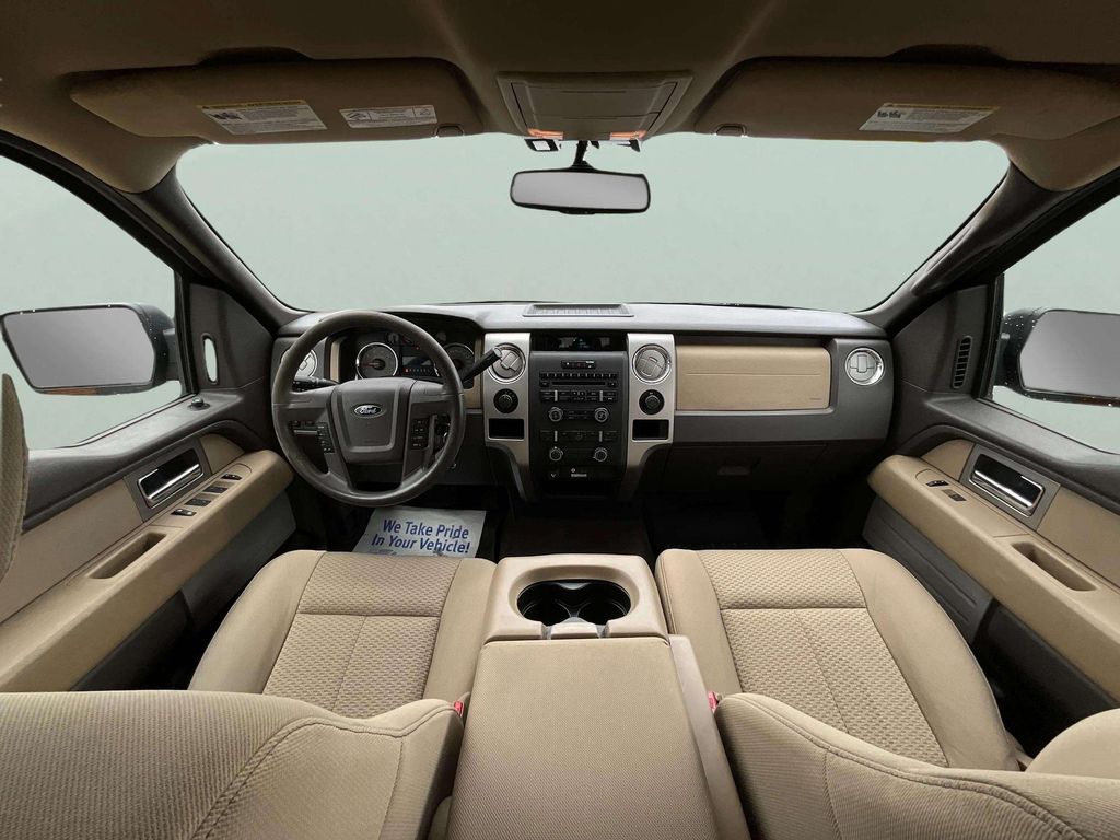 Used 2010 Black Ford XLT image 25