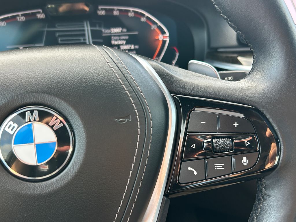 Thumbnail: 2023 BMW 5 Series - 20