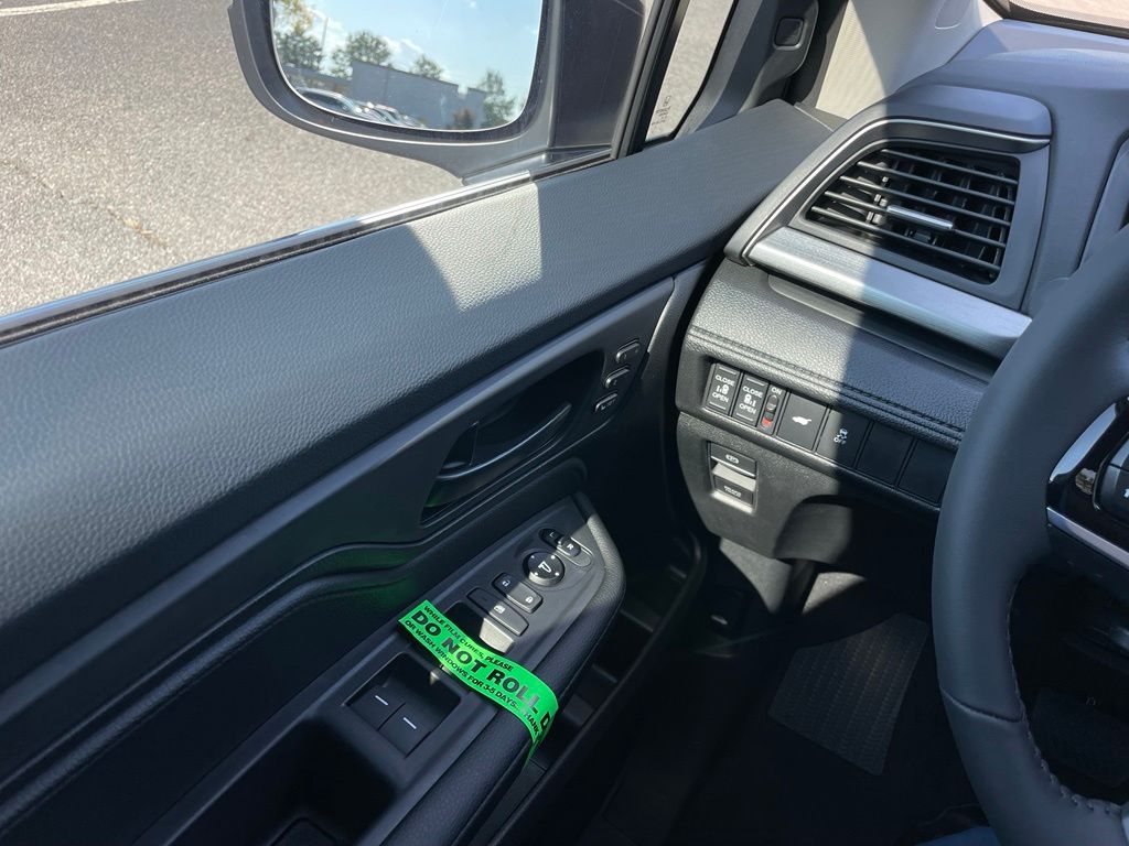 Thumbnail: 2027 Honda Odyssey - 22