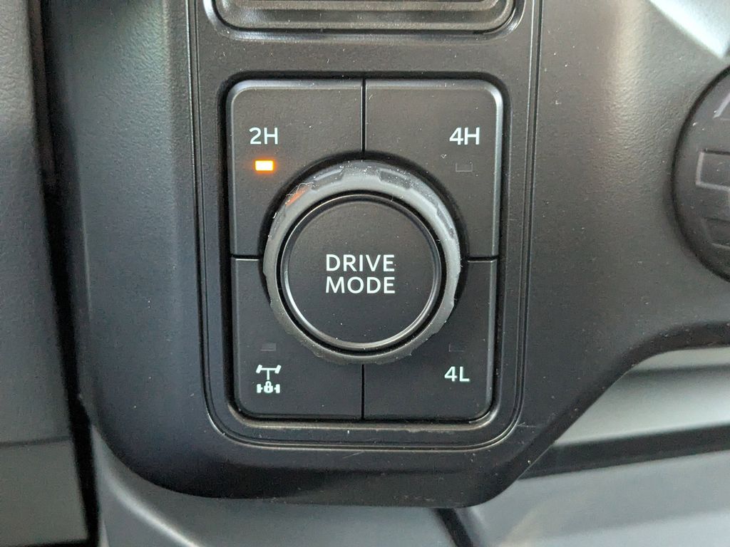 2026 Ford F-250 Super Duty Black Widow