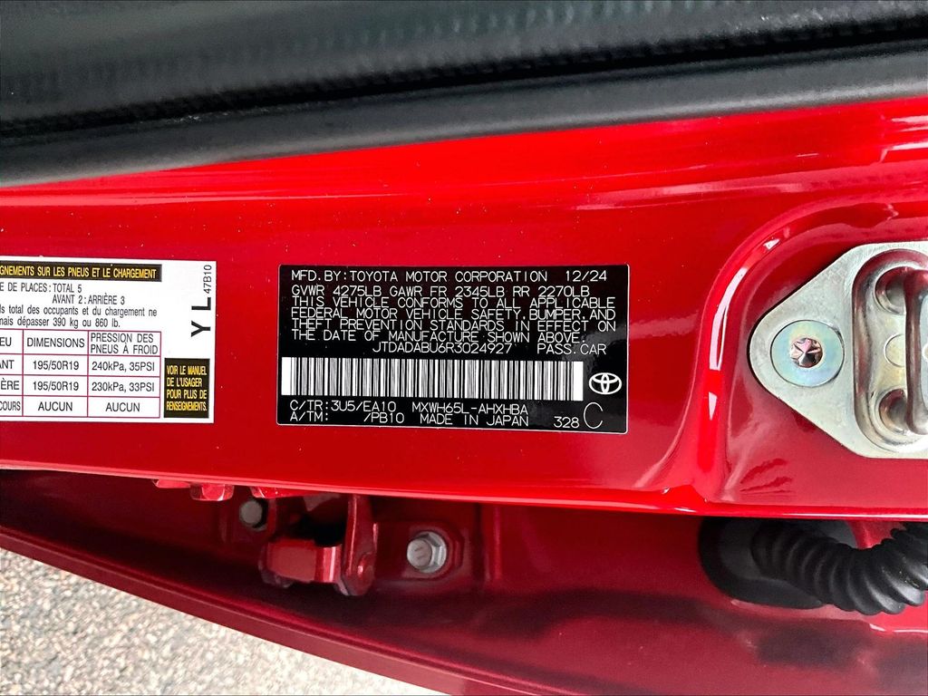 2024 Toyota Prius — photo 9