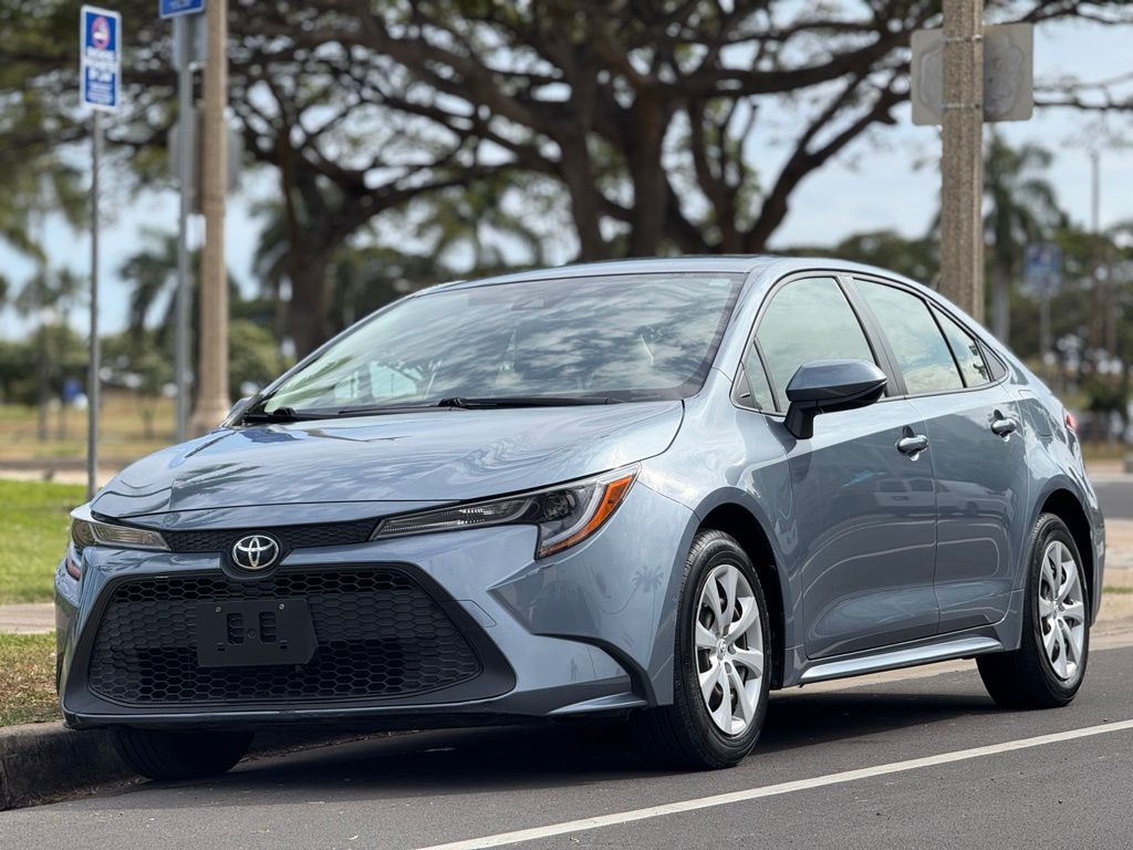 2021 Toyota Corolla LE photo