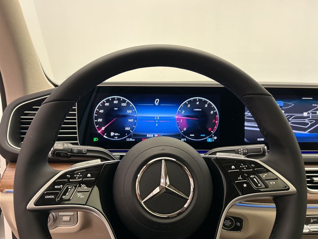 Thumbnail: 2026 Mercedes-Benz GLE - 13