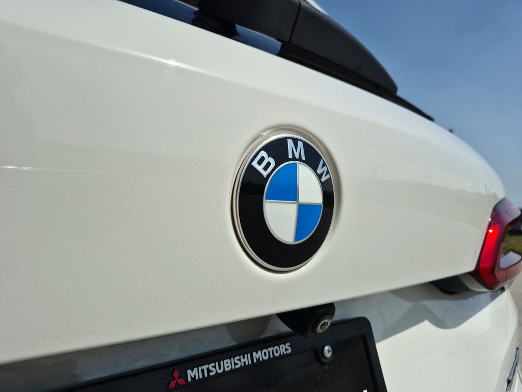 2019 BMW X5 xDrive40i White at North Houston Mitsubishi