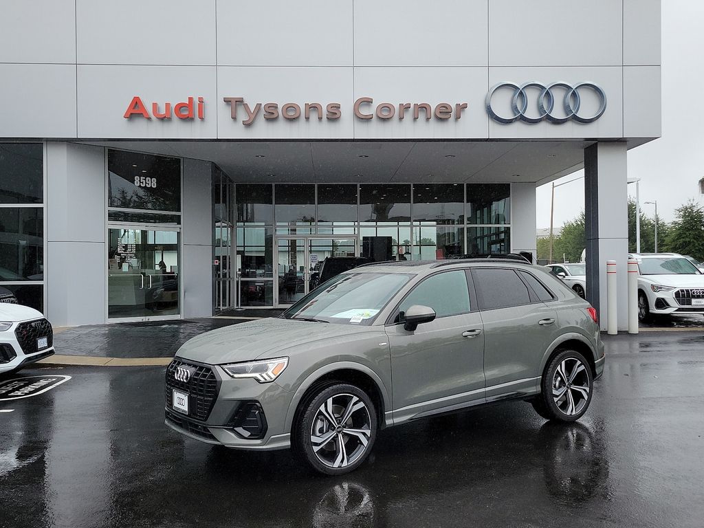 2024 Audi Q3  -
                Vienna, VA