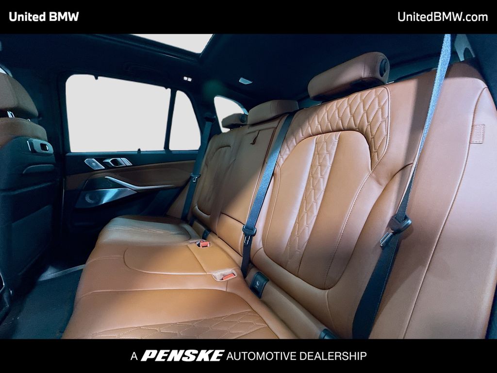 Thumbnail: 2026 BMW X5 - 13