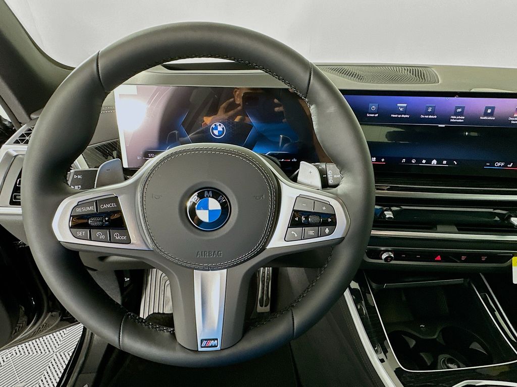 Thumbnail: 2026 BMW X5 - 10
