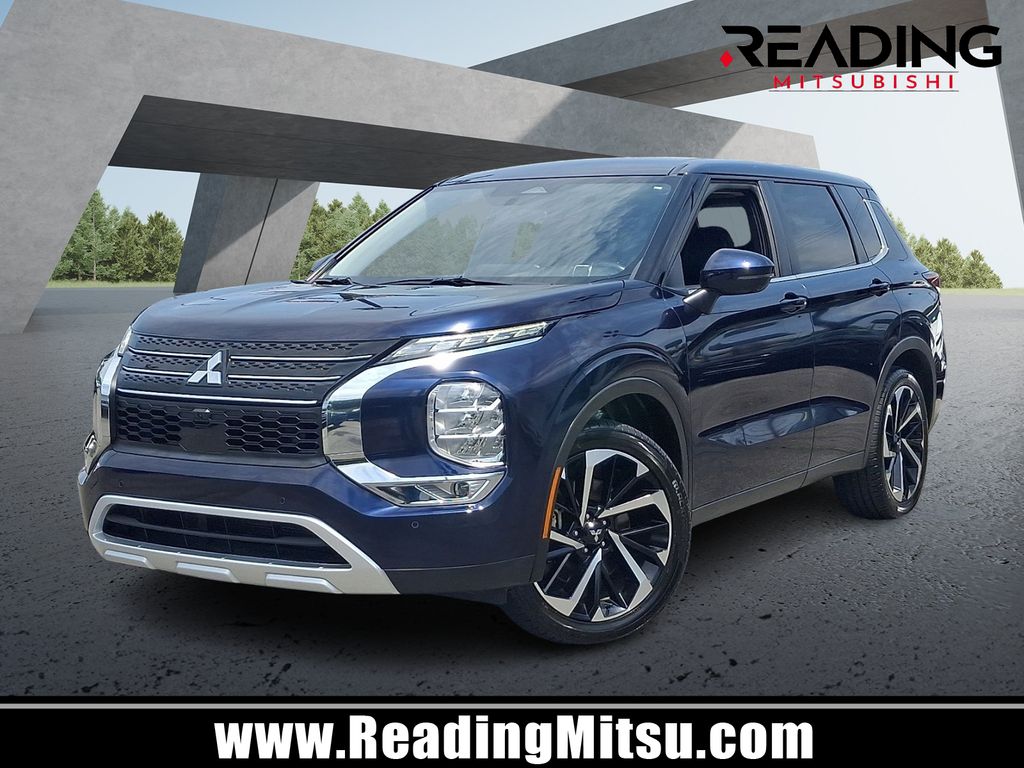 Blue 2024 Mitsubishi Outlander SUV / Crossover Front-Wheel Drive Continuously Variable Transmission