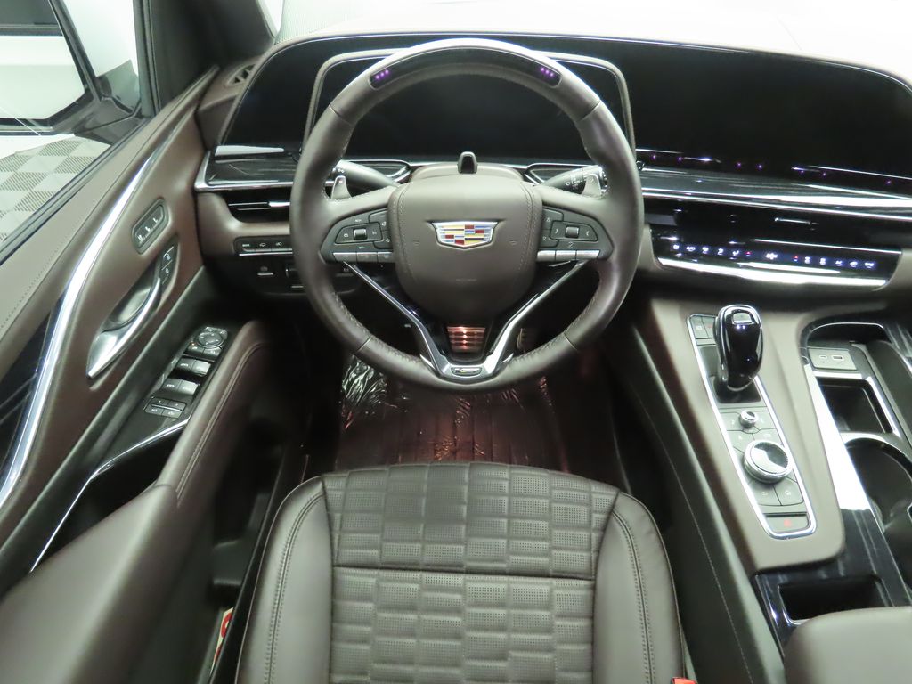 2024 Cadillac Escalade V 10