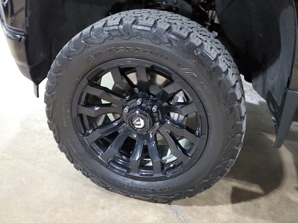 2021 Chevrolet Silverado 1500 RST photo