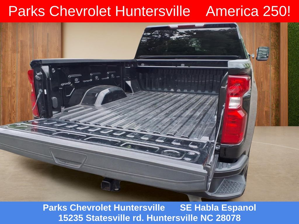 ChevroletSilverado 2500HD30
