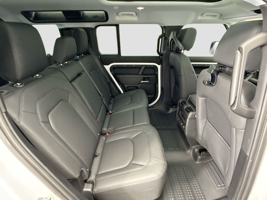 Thumbnail: 2025 Land Rover Defender - 21