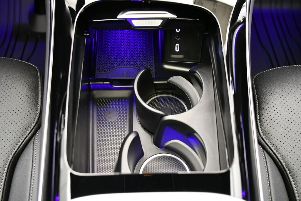 Thumbnail: 2026 Mercedes-Benz GLC - 30