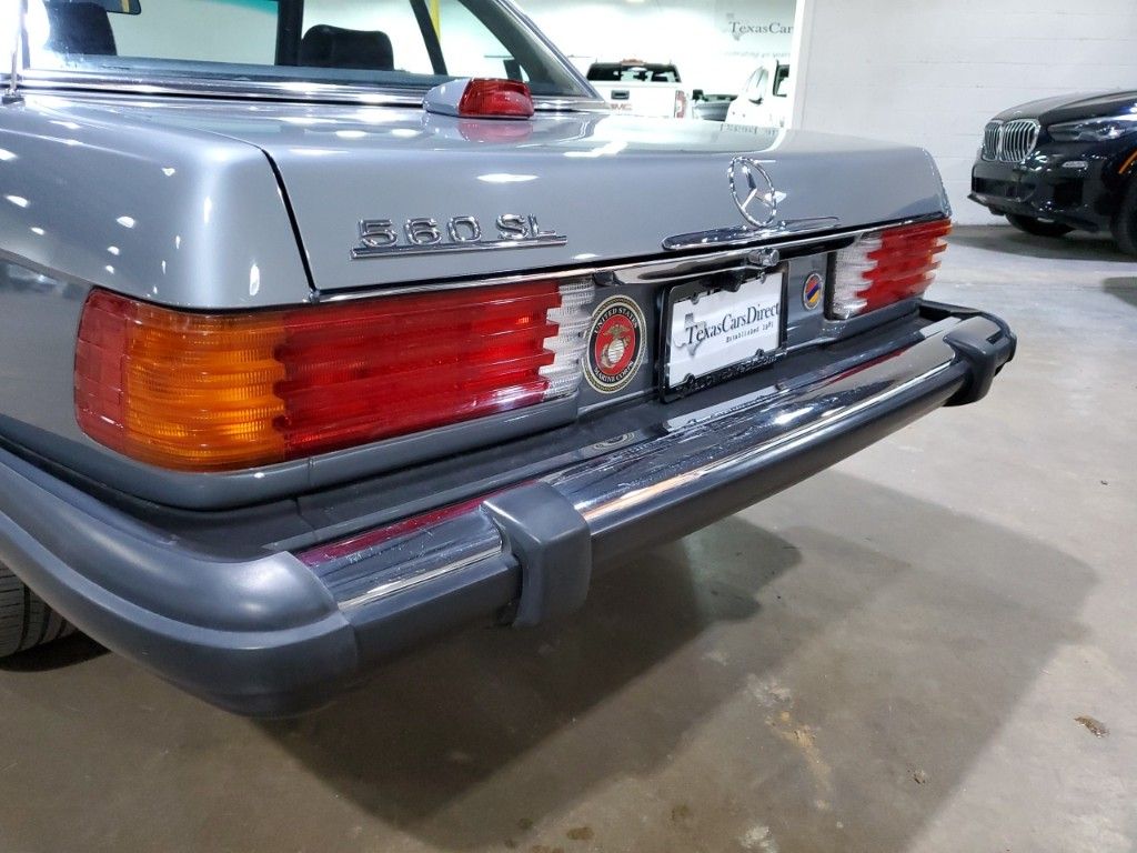 1987 Mercedes-Benz 500-Class 560 SL 34